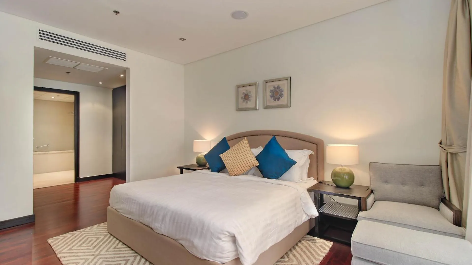 Luxe Getaways Royal Amwaj Palm Jumeirah Resort Apartment Holiday Home دبي
