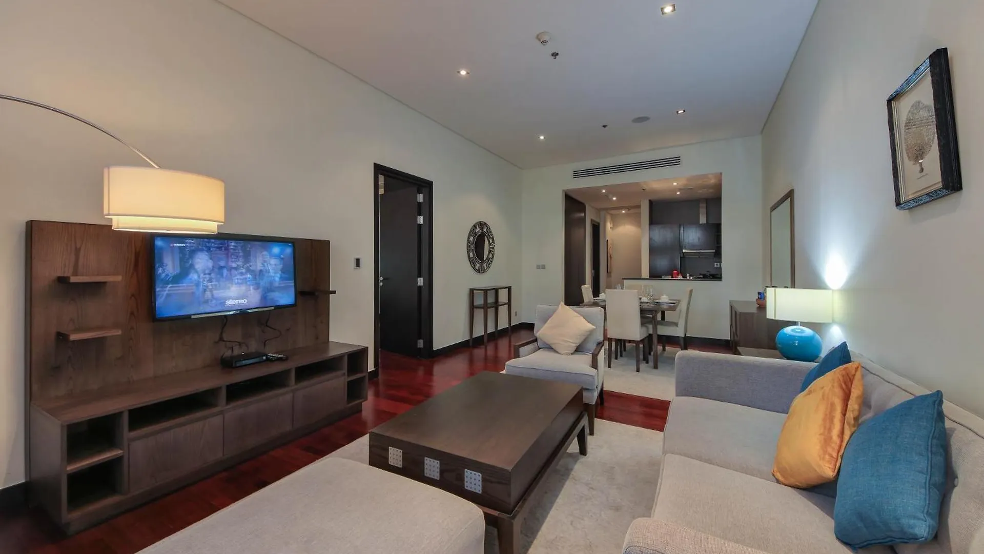 Luxe Getaways Royal Amwaj Palm Jumeirah Resort Apartment Holiday Home Dubai