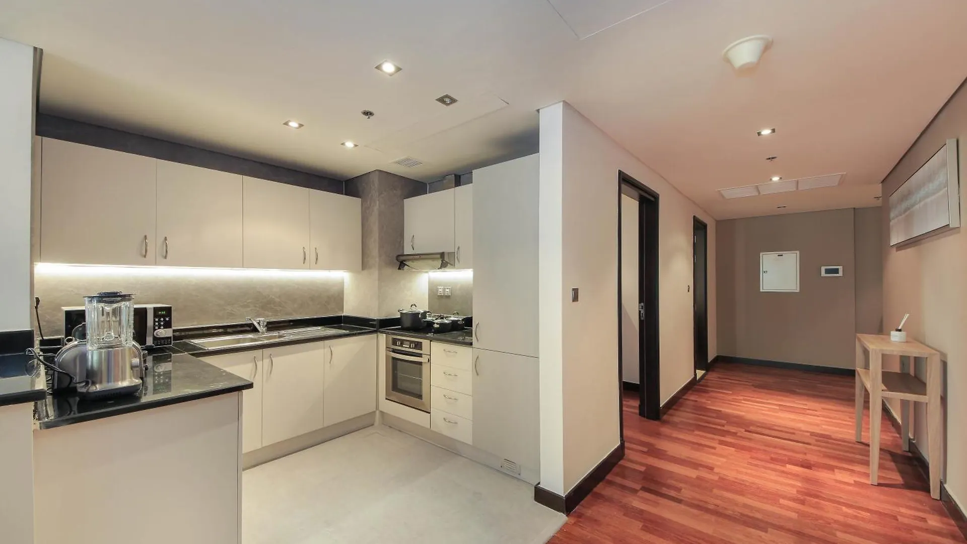 Luxe Getaways Royal Amwaj Palm Jumeirah Resort Apartment Holiday Home Dubai United Arab Emirates