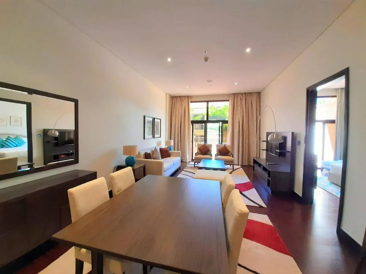 Luxe Getaways Royal Amwaj Palm Jumeirah Resort Apartment Holiday Home Dubai