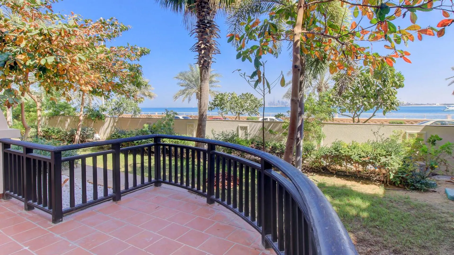 Luxe Getaways Royal Amwaj Palm Jumeirah Resort Apartment Holiday Home Dubai